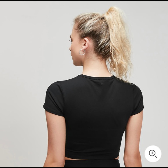 Myprotein fitness crop top. - Picture 2 of 2